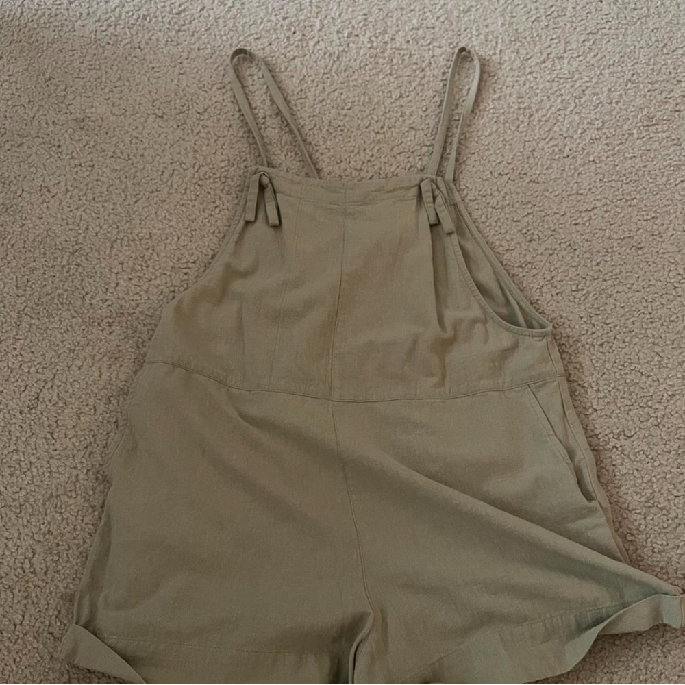 Stylish Sage Green Romper with Adjustable Straps